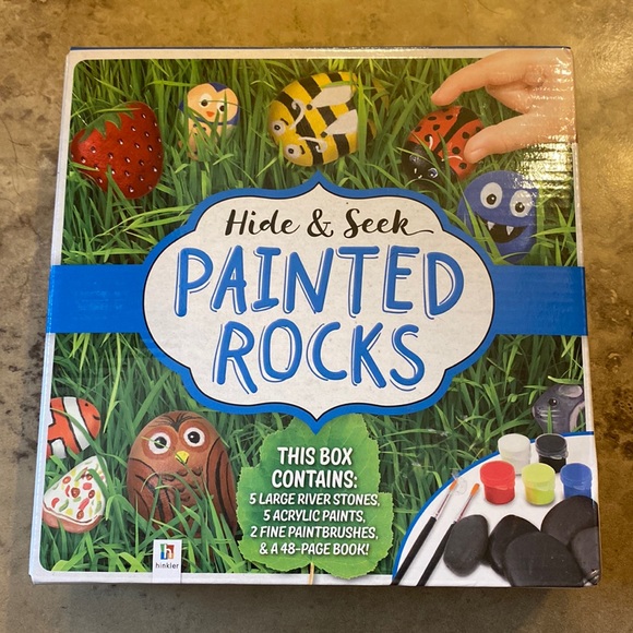 (147) NEW Hide & Seek Painted Rocks Set by Hinkler. - Picture 1 of 5